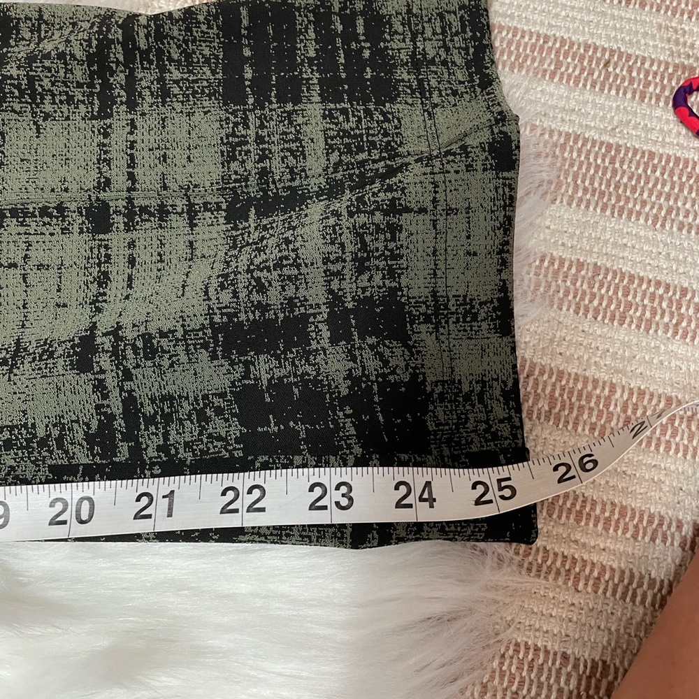❗️NWT❗️| ONA | Plaid sports bra and pants set. - Picture 15 of 16